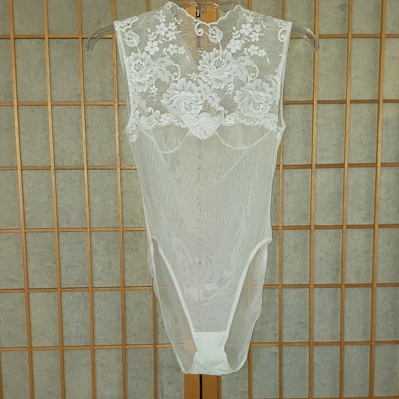 Vintage Victorias Secret Gold label bridal - Picture 1 of 5
